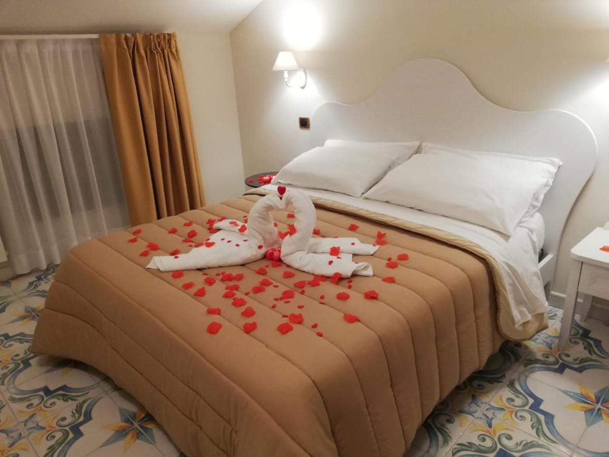 Il Sogno Srls Hotell Airola Eksteriør bilde